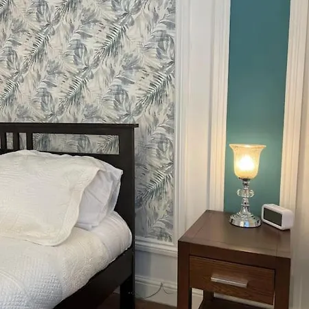 One-bedroom Flat With Parking And Garden Apartman Birmingham